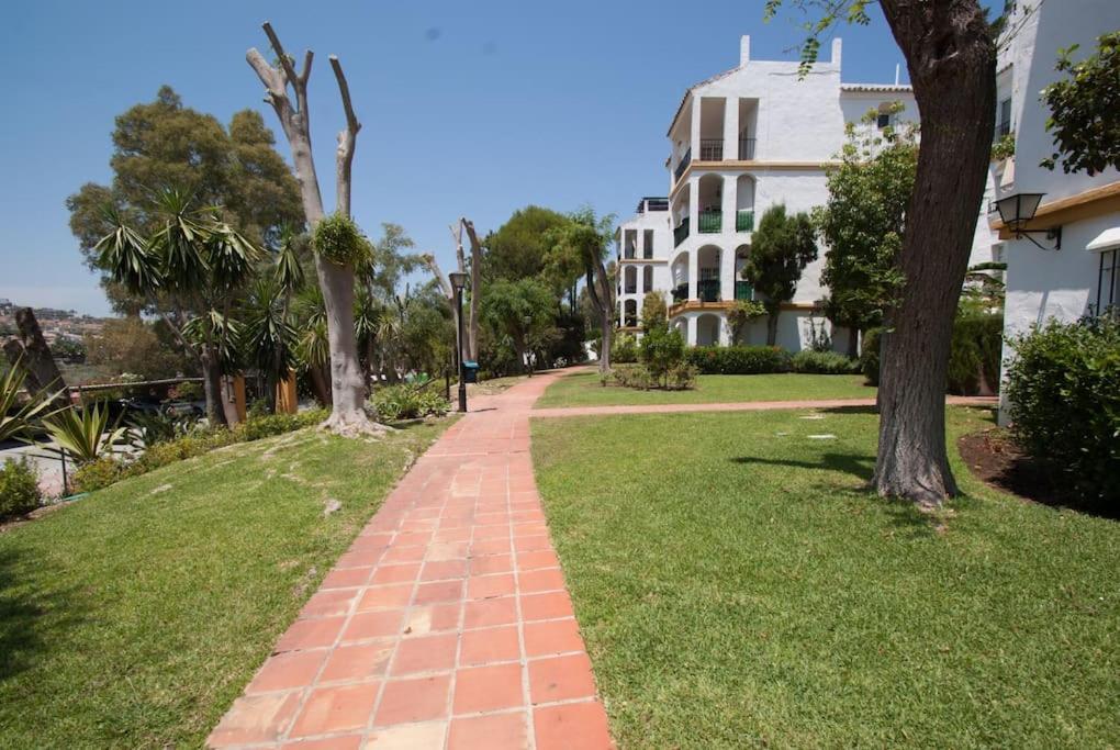 Apartamento Con Piscina Cerca Del Golf En Atalaya - Atalaya Del Golf 31 Estepona Dış mekan fotoğraf